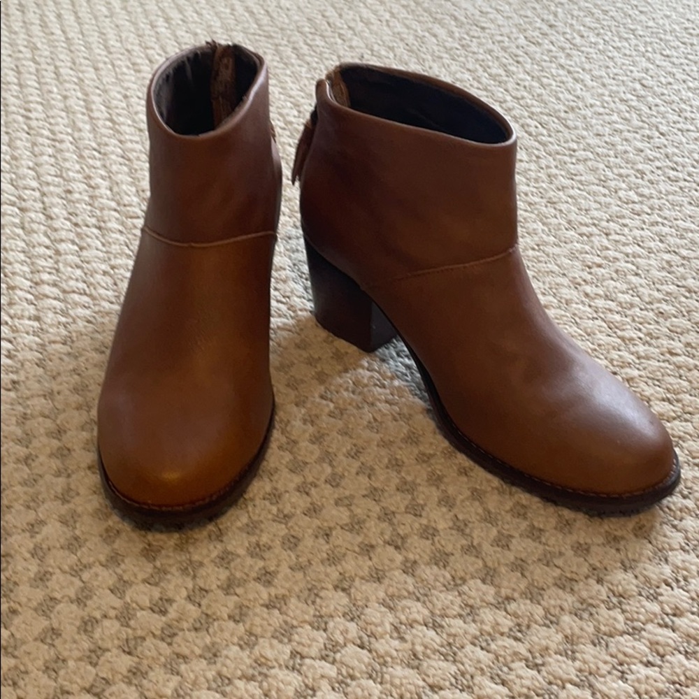 Toms booties